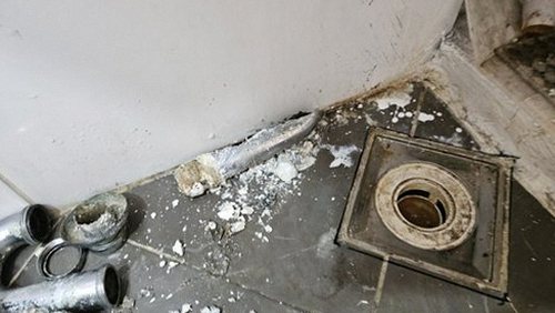 누수탐지 묵동 누수탐지 전 살펴볼 항목 빌라 벽면 얼룩 증상