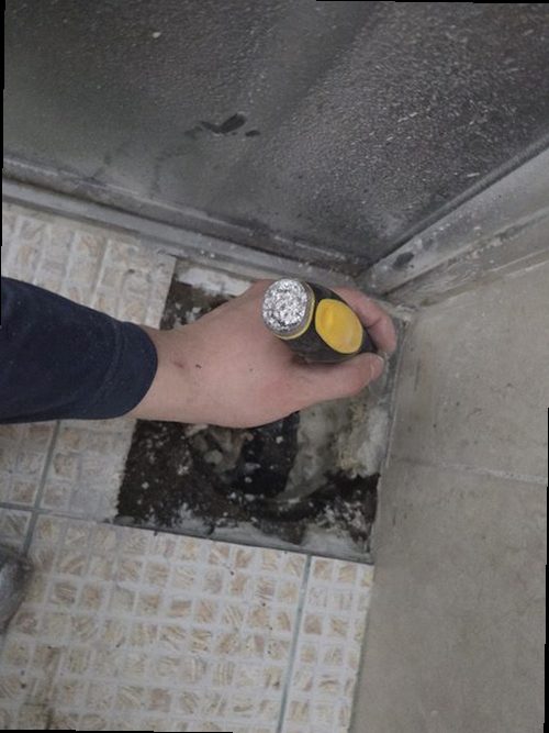 강화군 누수탐지 교동면 빌라 1층 화장실 앞 시공 후기 사진
