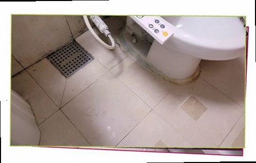 은평구 누수탐지 욕실 바닥 주변의 습기와 배관 점검 전 현장