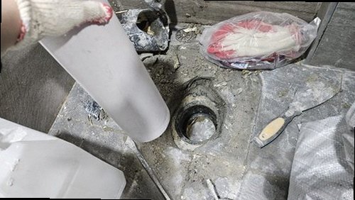 누수탐지 상담 전 얼룩 사진과 고지서를 정리한 자료
