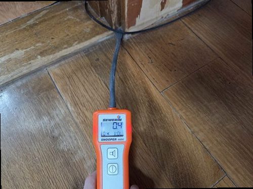 누수탐지 누수 의심 위치와 점검 경로를 살펴보는 과정