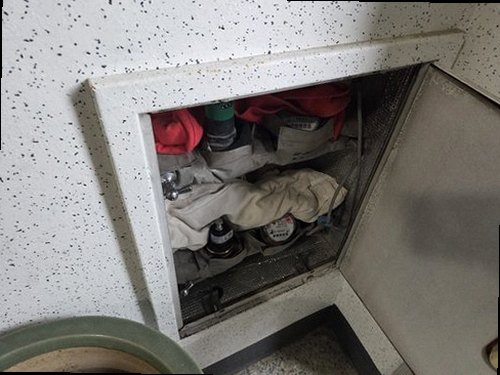 구로구 누수탐지 가산동 아파트 4층 복도 안쪽 벽 시공 후기 사진