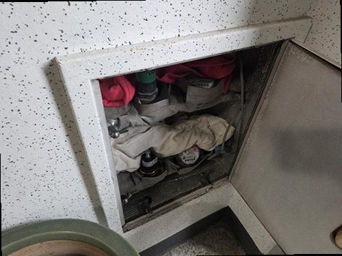 여주 누수탐지 [동네] 상가 건물 3층 복도 벽면 시공 후기 사진