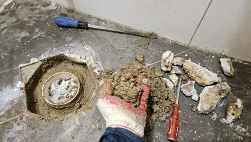누수탐지 평촌동 누수탐지 욕실누수수리 사례로 본 원인 구분법