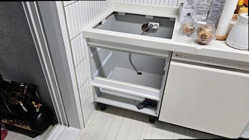아산시 누수탐지 온양동 원룸 3층 주방 하부 시공 후기 사진