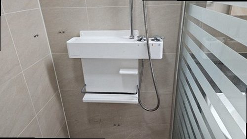 중랑구 누수탐지 목동 인근 다세대주택 2층 현관 옆 욕실 시공 후기 사진