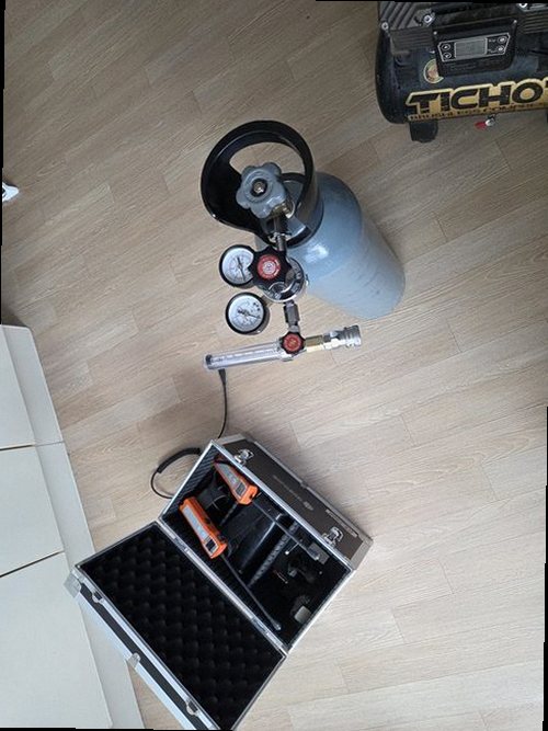 누수탐지 청구동 누수탐지 빌라 계단 벽 얼룩이 번지면 왜 생길까