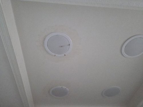 누수탐지 장남면 누수탐지 아파트 거실 천장 얼룩 두 가지 대안 비교
