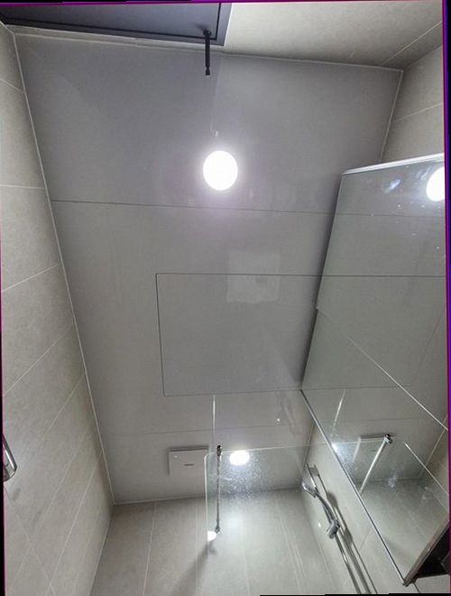 강동구 누수탐지 배수관 접합부를 점검하고 수분 범위를 측정하는 과정