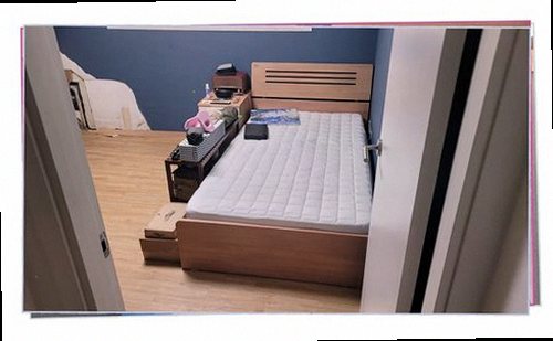 서울 강서구 누수탐지 수분 측정기로 벽체 내부의 습도 분포를 확인하는 장면