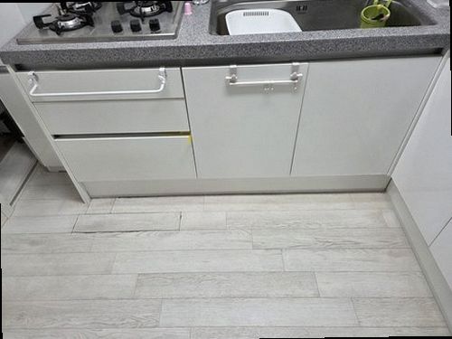 아산시 누수탐지 신창면 상가 1층 주방 바닥 시공 후기 사진