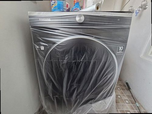 누수탐지 천장 얼룩의 경계와 번짐 방향을 기록한 점검 사진