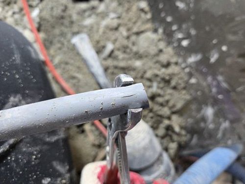 누수탐지 배관 계통과 측정 결과를 대조해 의심 구간을 좁히는 과정