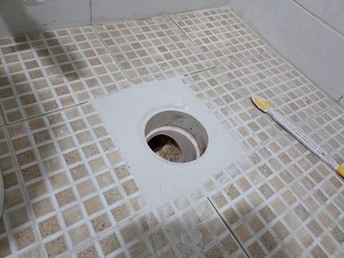 누수탐지 연수동 누수탐지로 살피는 화장실 벽면 누수
