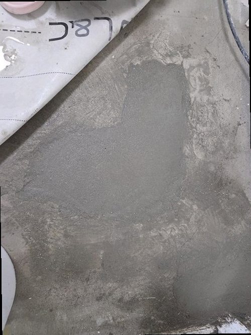 누수탐지 보수 완료 후 천장 상태 재측정 장면