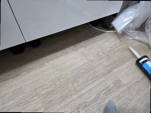 노원구 누수탐지 천장 얼룩과 주변 습기 범위를 살피는 현장 점검