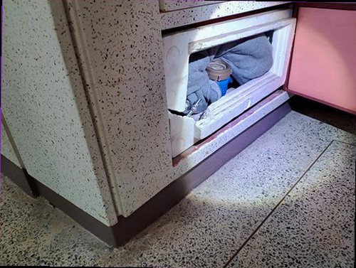 아산시 누수탐지 배관 보수 후 압력 유지 상태를 확인하는 점검 장면