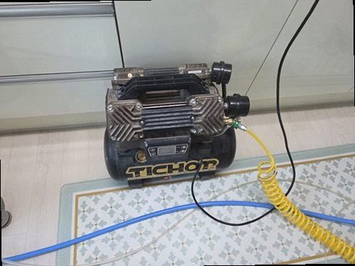 강서구 누수탐지 누수 흔적의 위치와 범위를 기록하는 점검 장면