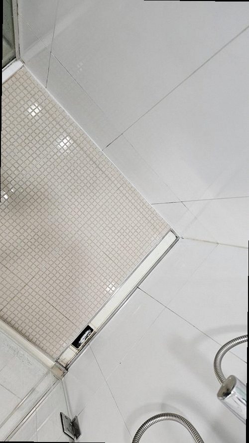 가평읍 상가 1층 화장실 벽면 시공 후기 사진