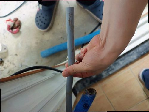 양주 누수탐지 욕실 천장에 나타난 물자국과 습기 범위를 확인하는 현장