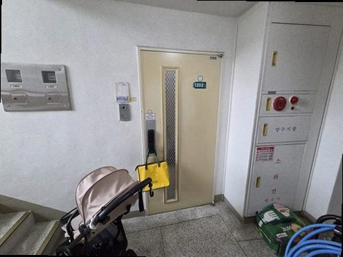 원미구 누수탐지 벽지 변색 범위와 주변 설비를 확인하는 점검 현장