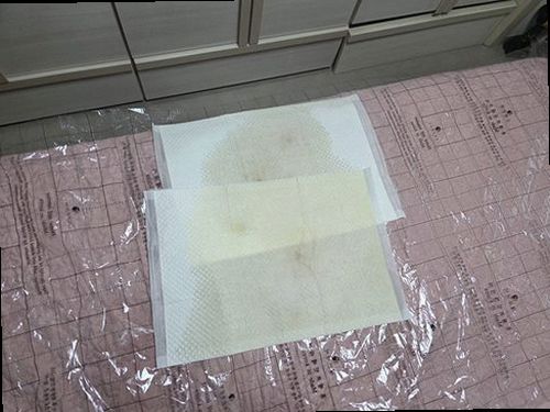 처인구 누수탐지 실내 누수 흔적의 위치와 주변 상태를 확인하는 점검 장면