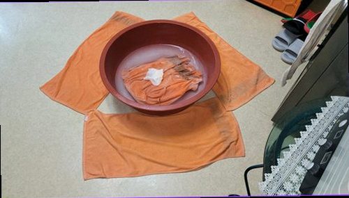 성북구 누수탐지 배관 누수 신호와 계량기 변화를 확인하는 모습
