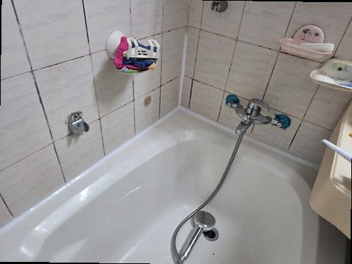 여주 누수탐지 중앙동 빌라 3층 화장실 변기 주변 시공 후기 사진