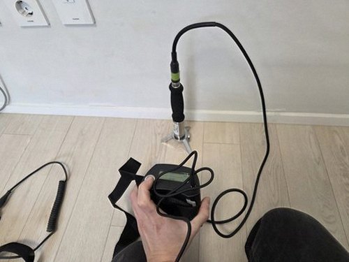 남동구 누수탐지 검사 결과를 바탕으로 보수 범위와 건조 상태를 확인하는 모습