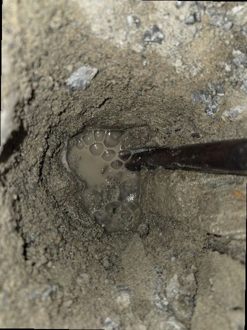 부산 서구 누수탐지 부민동 빌라 4층 작은방 창가 시공 후기 사진