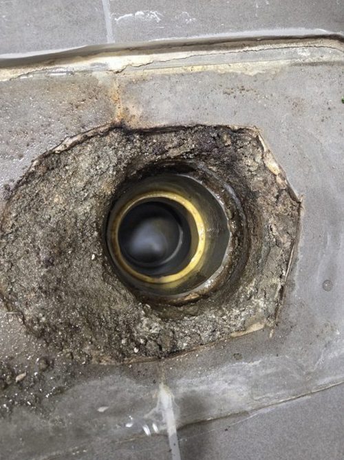 부산 중구 누수탐지 중앙동 상가 2층 천장 조명 주변 시공 후기 사진