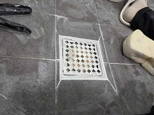 청주시 흥덕구 누수탐지 성화동 아파트 8층 욕실 바닥 아래 시공 후기 사진