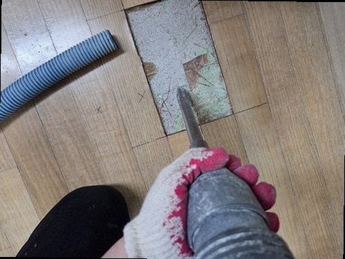 누수탐지 베란다 바닥에 남은 누수 흔적