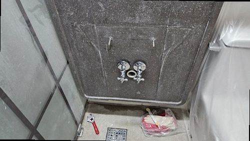 대전 서구 누수탐지 관저동 아파트 4층 현관 수납장 안쪽 시공 후기 사진