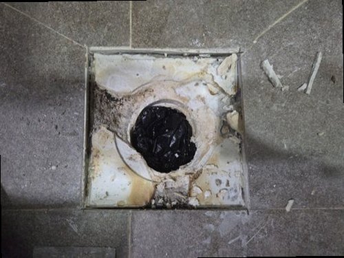 해운대구 누수탐지 중동 상가 2층 화장실 벽면 시공 후기 사진