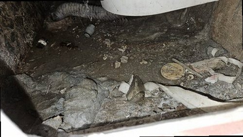 부산 서구 누수탐지 초장동 빌라 2층 현관 옆 시공 후기 사진