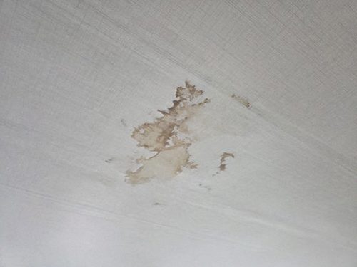 누수탐지 수도계량기 확인 장면
