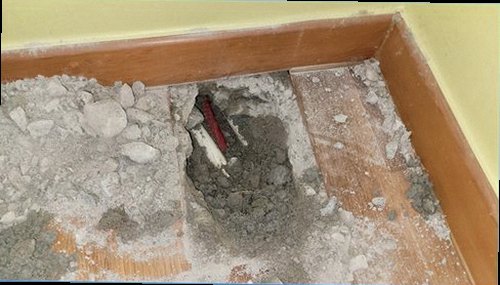 누수탐지 누수 발생 위치와 주변 흔적을 확인하는 점검 과정