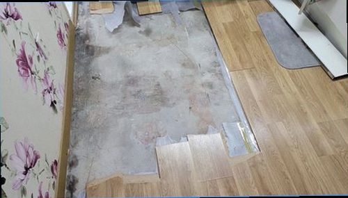 부산 북구 누수탐지 주택 내부 계량기와 배관 점검을 준비하는 현장