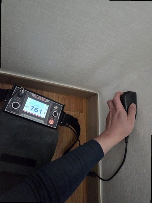 금산군 누수탐지 복수면 연립주택 2층 안방 벽면 시공 후기 사진