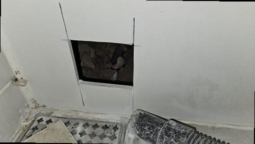 사하구 누수탐지 장림2동 빌라 3층 현관 수납장 뒤 시공 후기 사진