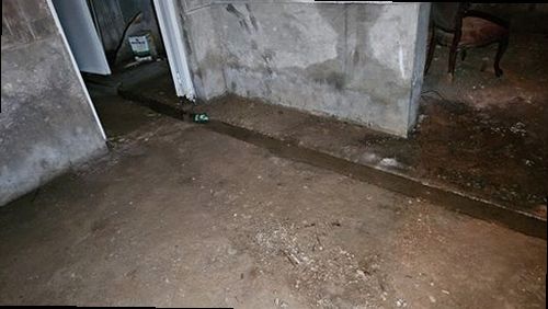 누수탐지 누수 원인 점검 후 손상 부위를 건조하고 복구하는 과정