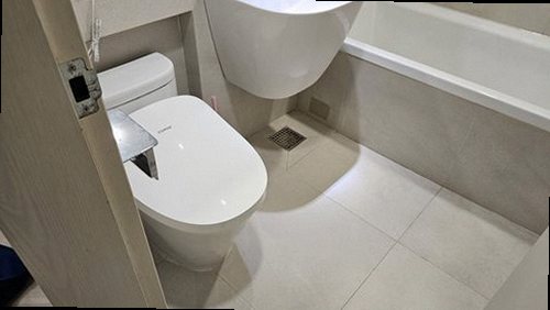 부산 중구 누수탐지 보수동 아파트 6층 현관 수납장 안쪽 시공 후기 사진