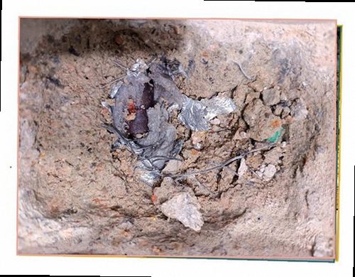 부산 북구 누수탐지 누수 의심 구간의 배관과 바닥 상태를 확인하는 현장 점검 모습