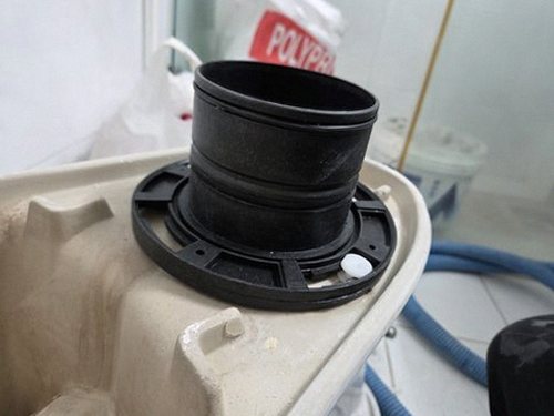 누수탐지 내덕동 누수탐지 미루면 벽지 뒤 피해가 커지는 빌라
