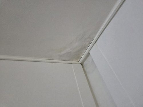 누수탐지 탐지 위치를 표시한 배관 도면과 점검 기록지