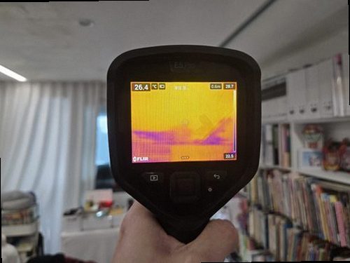 사하구 누수탐지 신평동 공장 1층 작업장 벽면 시공 후기 사진