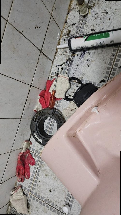 옥천군 누수탐지 군북면 빌라 2층 욕실 바닥 시공 후기 사진