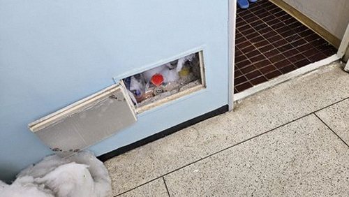 누수탐지 누수 의심 위치를 기록한 점검 메모와 배관 도면