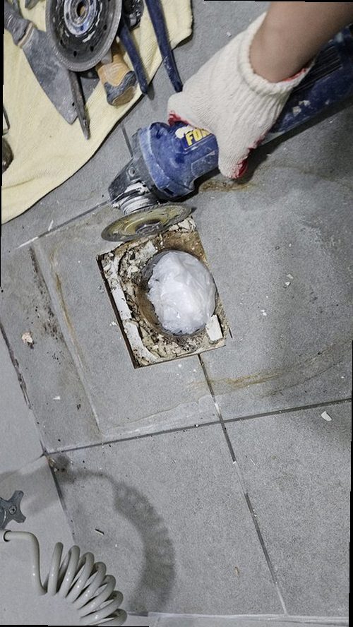 부산 북구 누수탐지 금곡동 아파트 10층 현관 옆 벽 시공 후기 사진